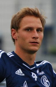 Höwedes